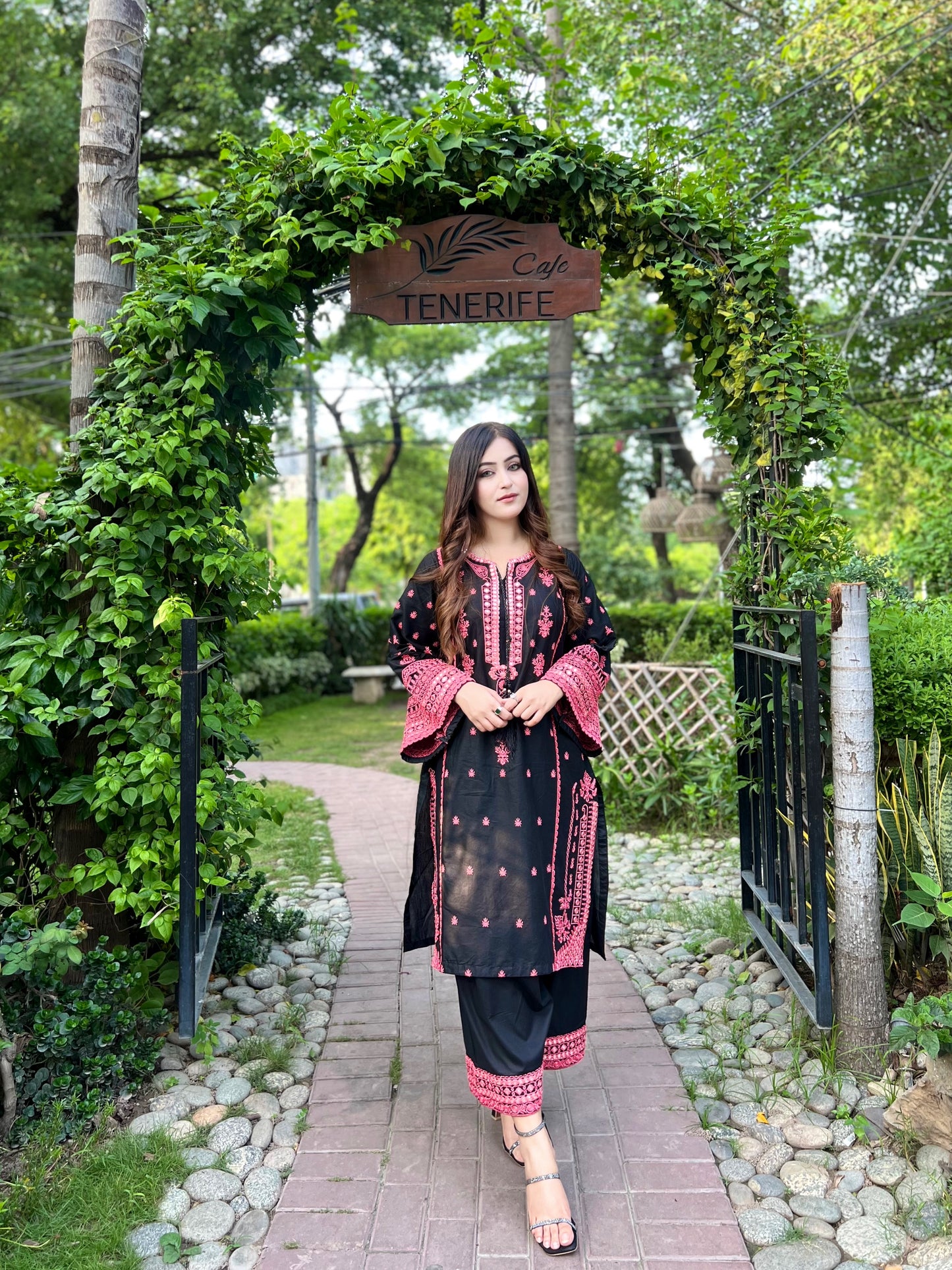 Midnight Rose 2pc